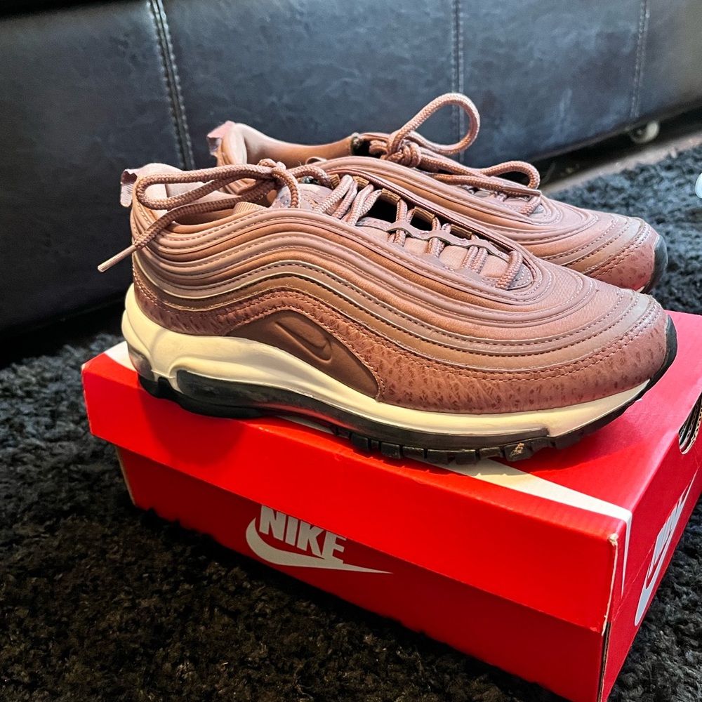 nike air max 97 women size 7 ‘Purple Smoke' Mauve
